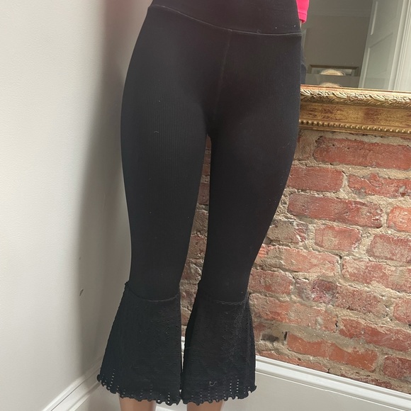 FREE PEOPLE ribbed knit bell bottom crops - Picture 11 of 11